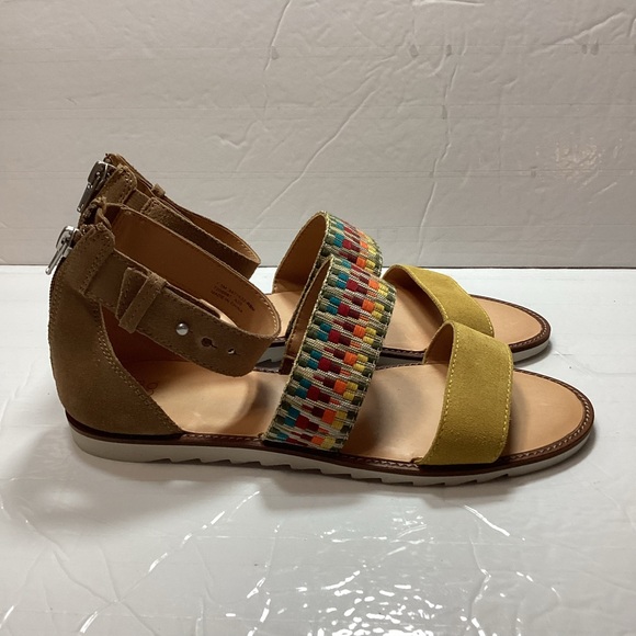 Frye and Co sandals - Picture 3 of 8